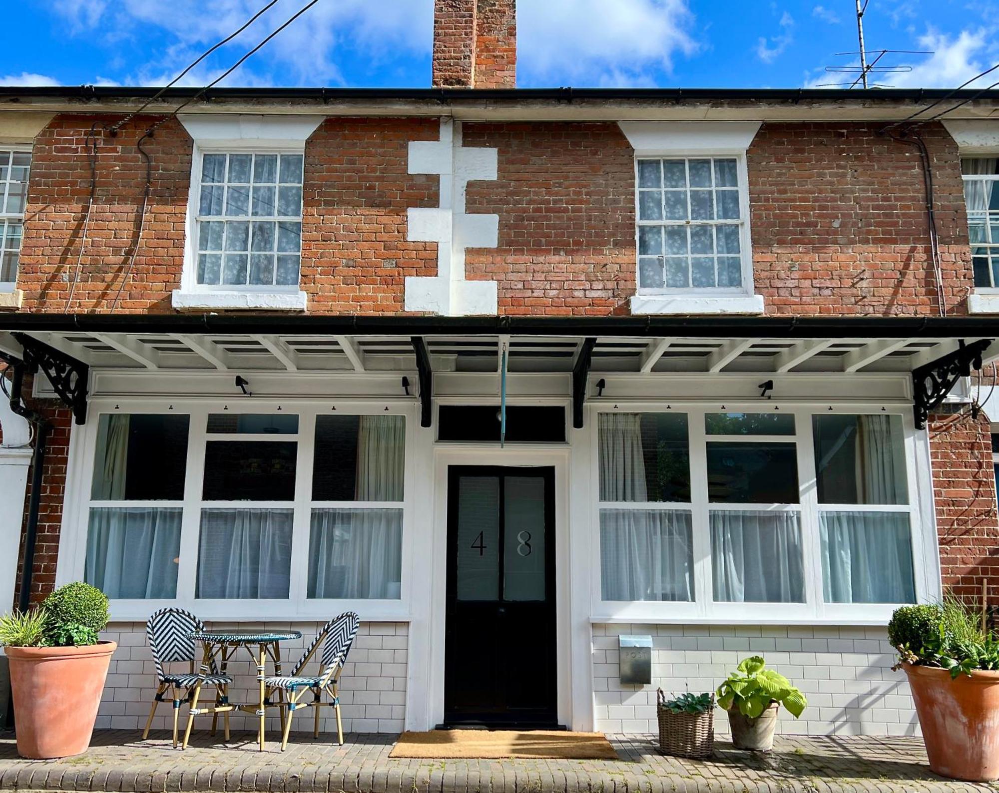 Apartment No48 - Luxe Victorian Shop Conversion In Pewsey Oare