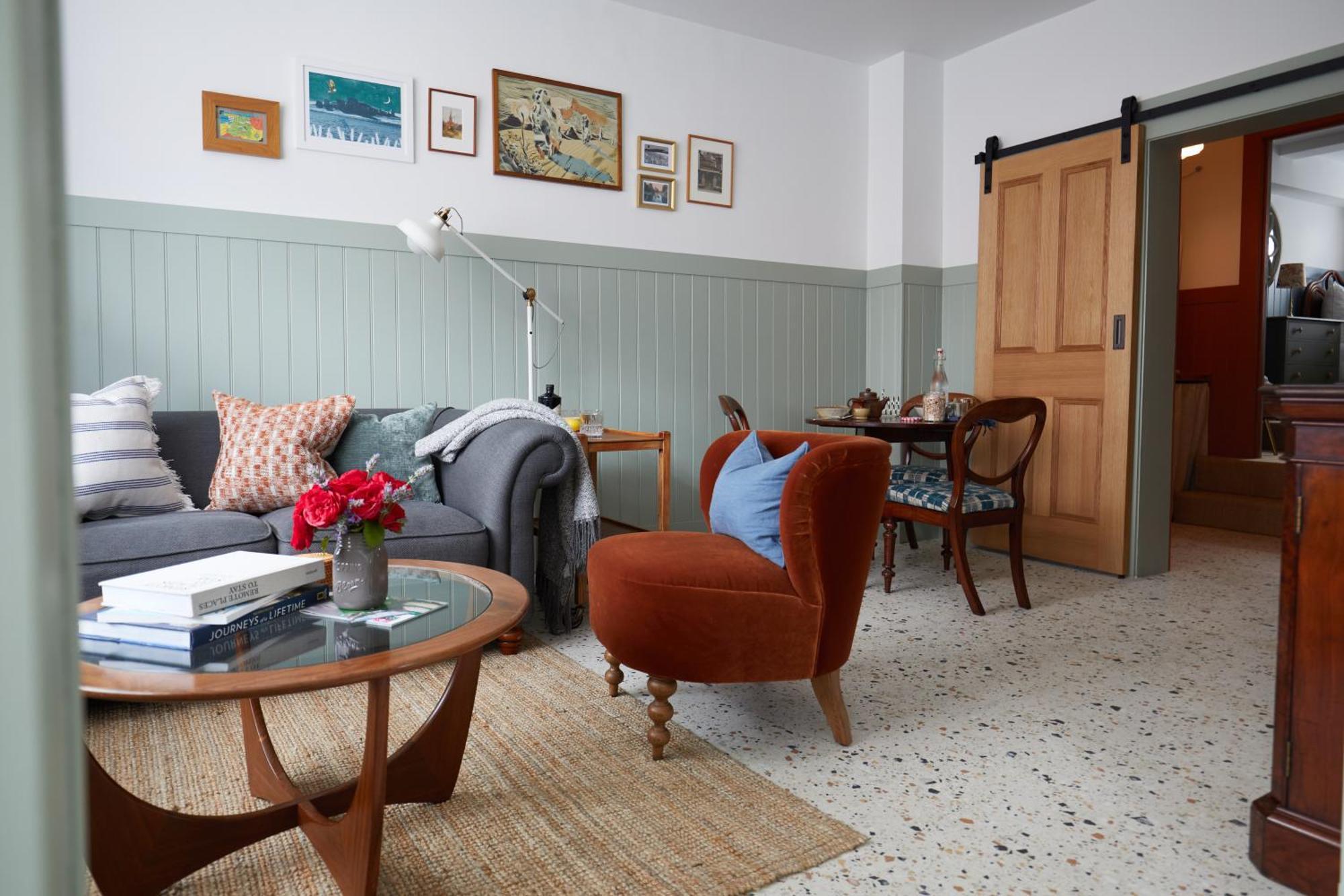 No48 - Luxe Victorian Shop Conversion In Pewsey Oare